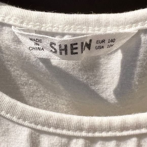 Sleeveless Top with Tied-Knot - Picture 8 of 12